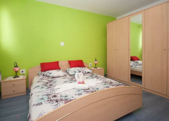Apartment Raquil *