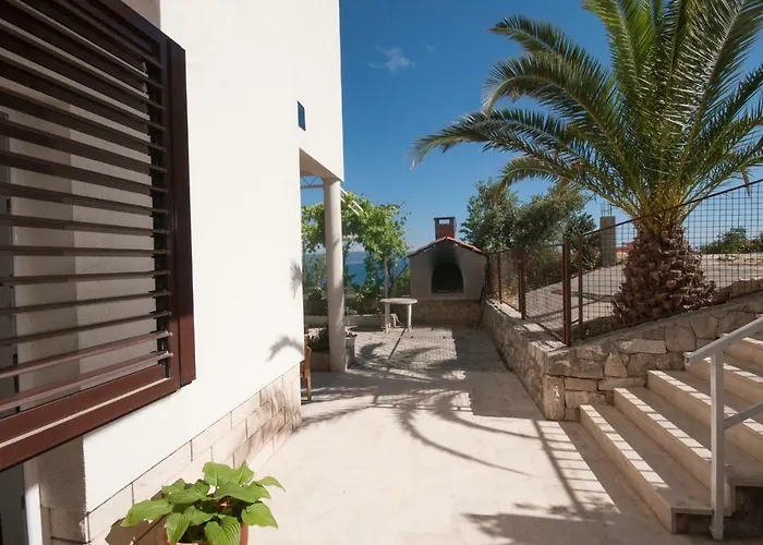 Raquil Apartment